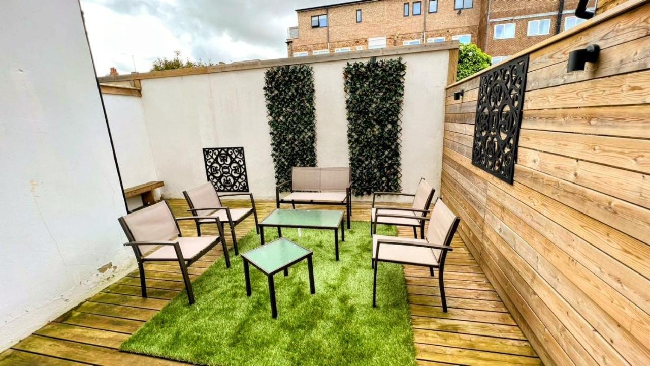 Villa Surbiton Luxury Garden House 19 Exterior foto